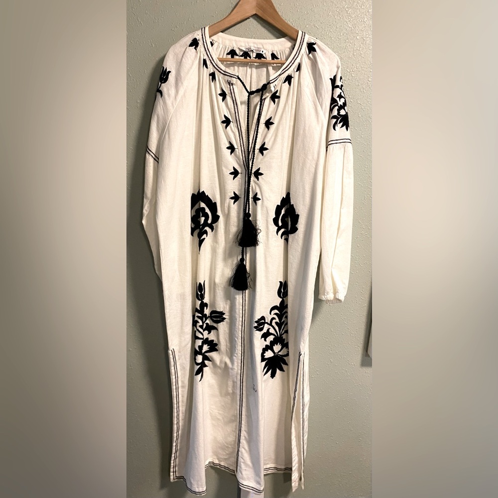 Zara ivory with black embroidery Maxi Tunic with Black Tassel Details XXL